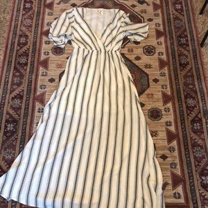 Short sleeve stripped long dress
